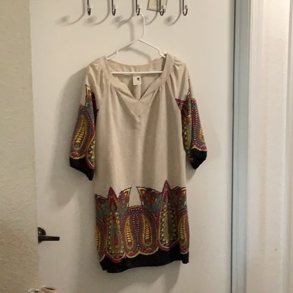 DRESS